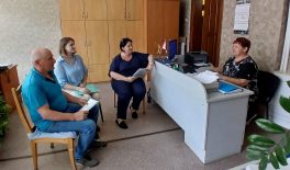 Як запобігти профзахворюванням: фахівці Держпраці проконсультували колектив центру культури